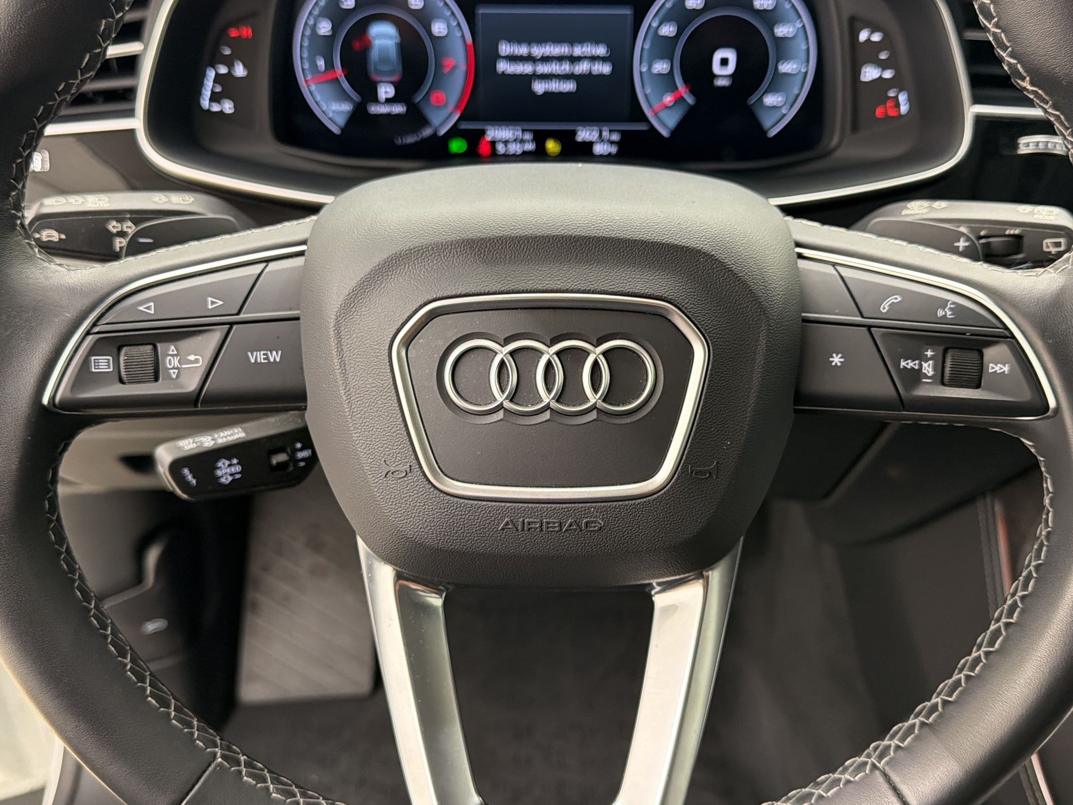 Used 2023 Audi Q8 Prestige AWD/4WD image 11