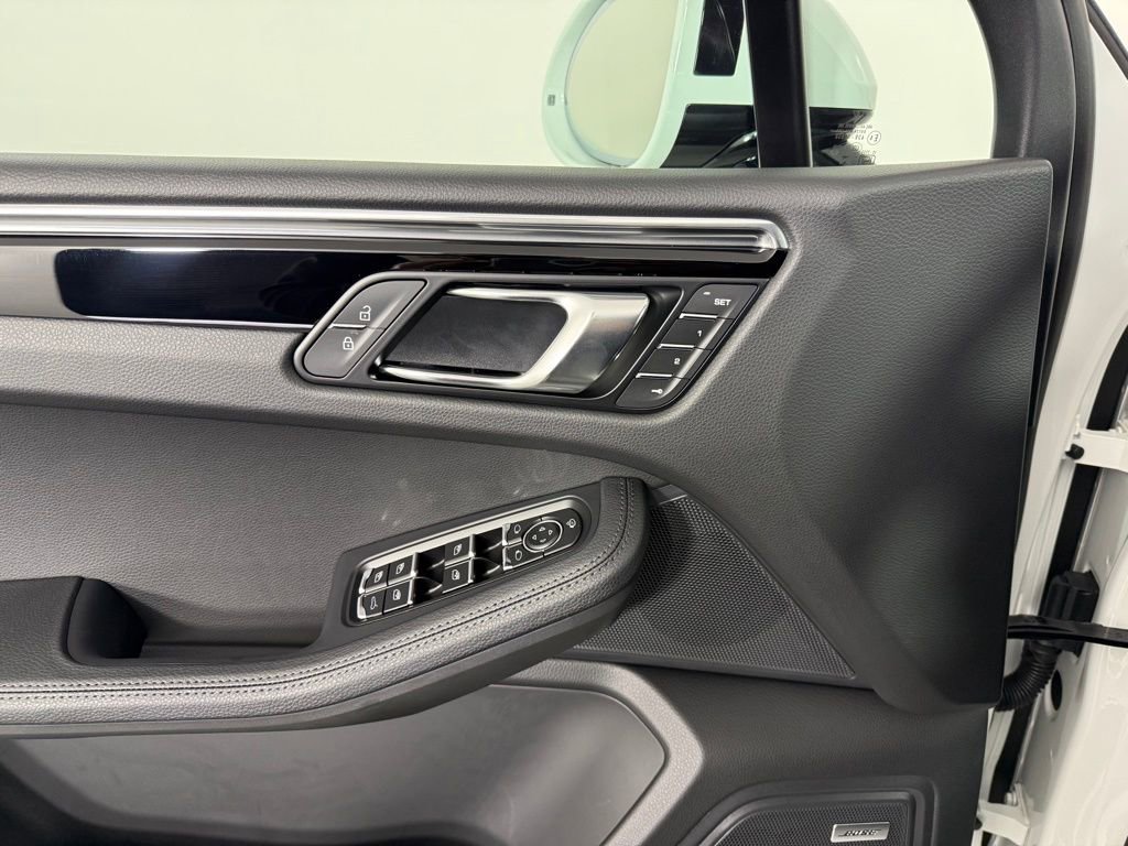 New 2026 Porsche Macan S image 20