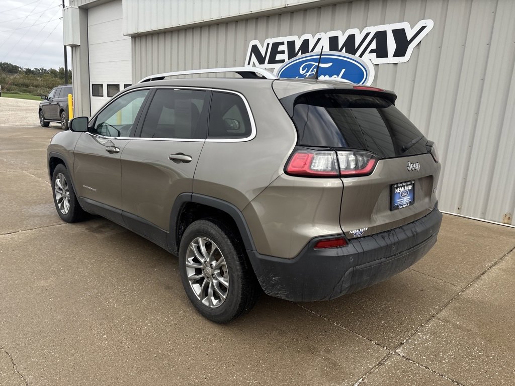 Used 2020 Jeep Cherokee Latitude Plus w/ Cold Weather Group image 7