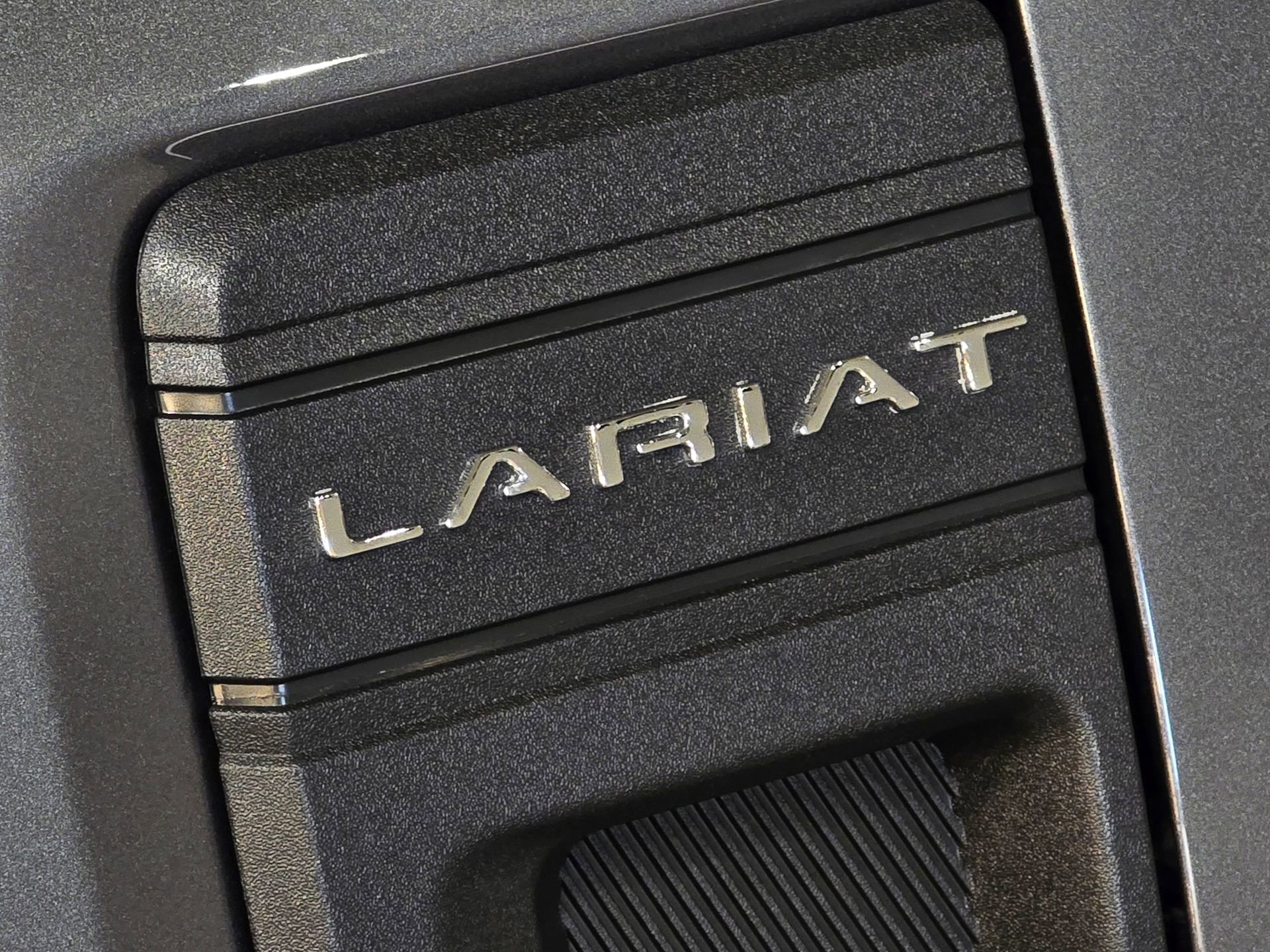 New 2025 Ford Maverick Lariat w/ 4K Tow Package image 3