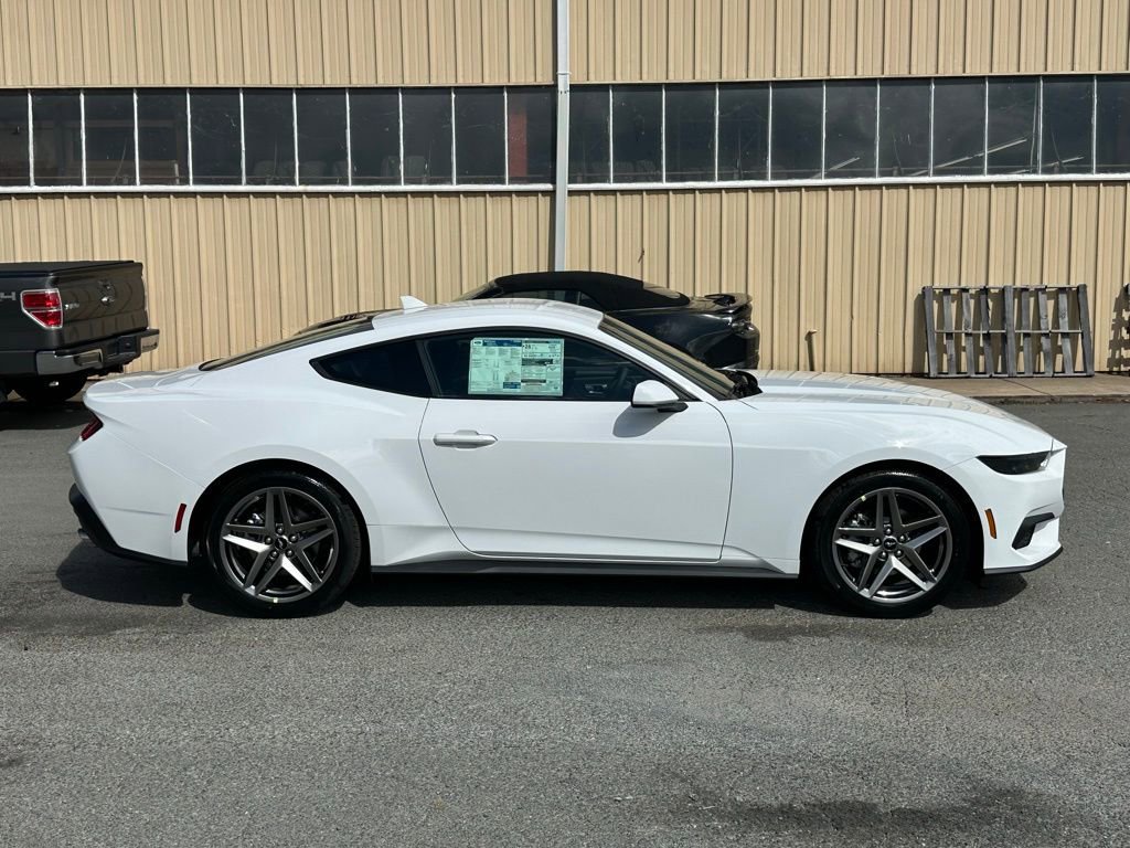 New 2025 Ford Mustang Coupe image 9