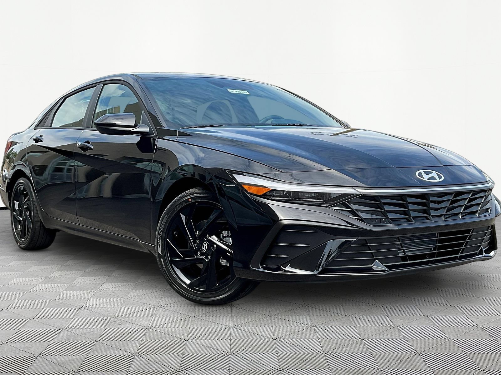 New 2026 Hyundai Elantra SEL Sport FWD image 3