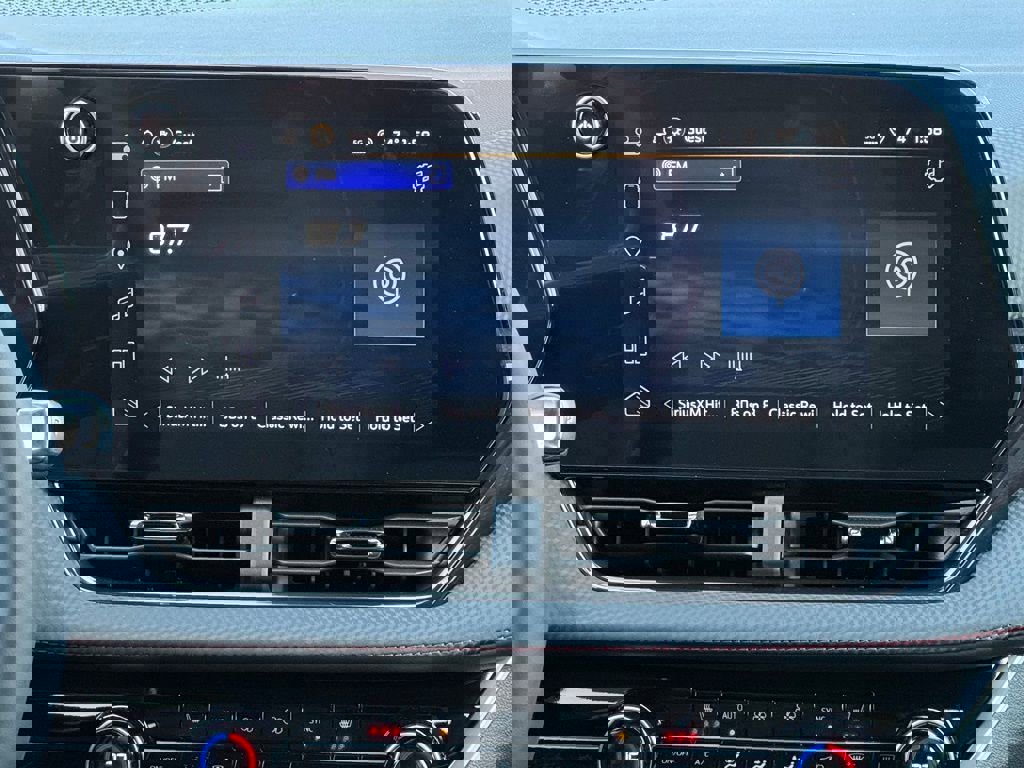 New 2026 Chevrolet Equinox RS w/ LPO, Floor Liner Package image 26