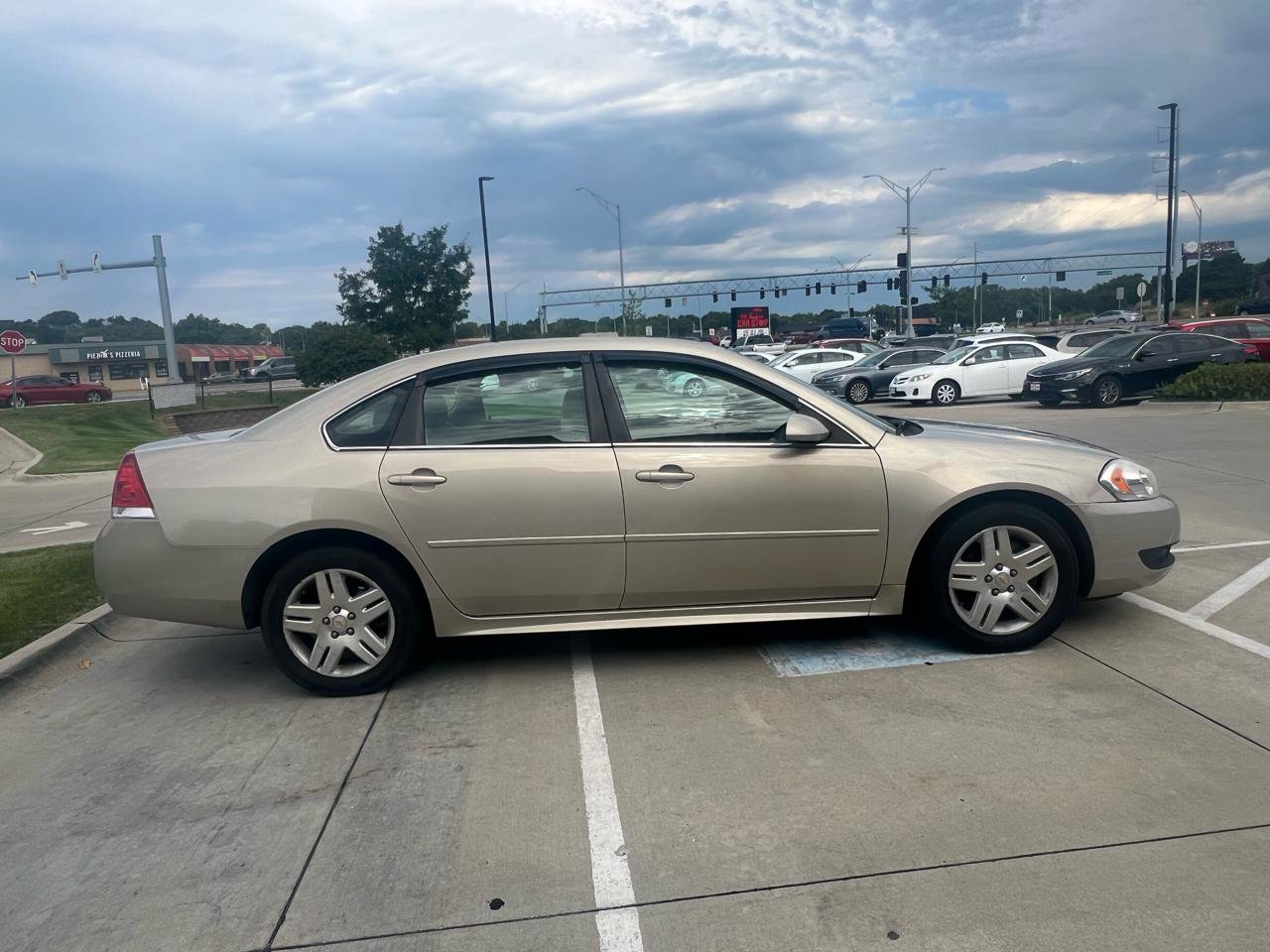 Used 2011 Chevrolet Impala LT image 5