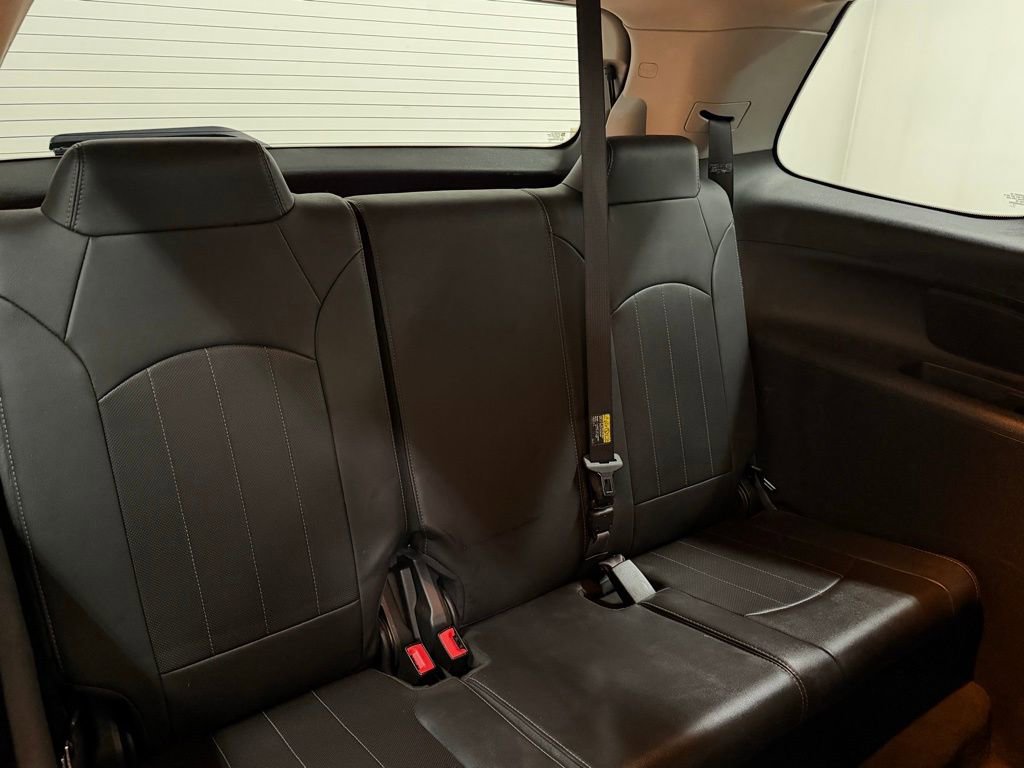 Used 2017 GMC Acadia Limited SLT image 23