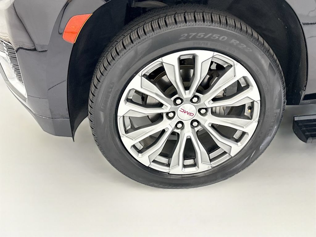 Used 2021 GMC Yukon XL Denali w/ Denali Premium Package AWD/4WD image 29