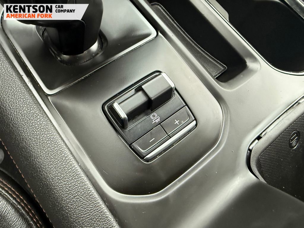 Used 2022 GMC Sierra 1500 AT4 w/ Sierra Safety Plus Package image 28