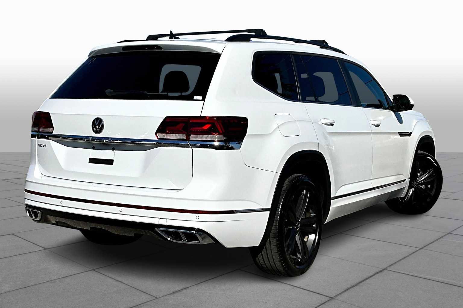 Used 2021 Volkswagen Atlas SE w/ Panoramic Sunroof Package image 12