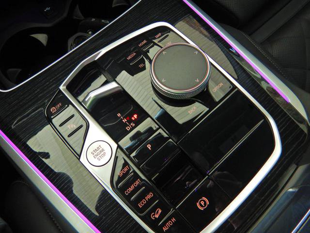 Used 2026 BMW X5 xDrive40i w/ M Sport Package AWD/4WD image 22