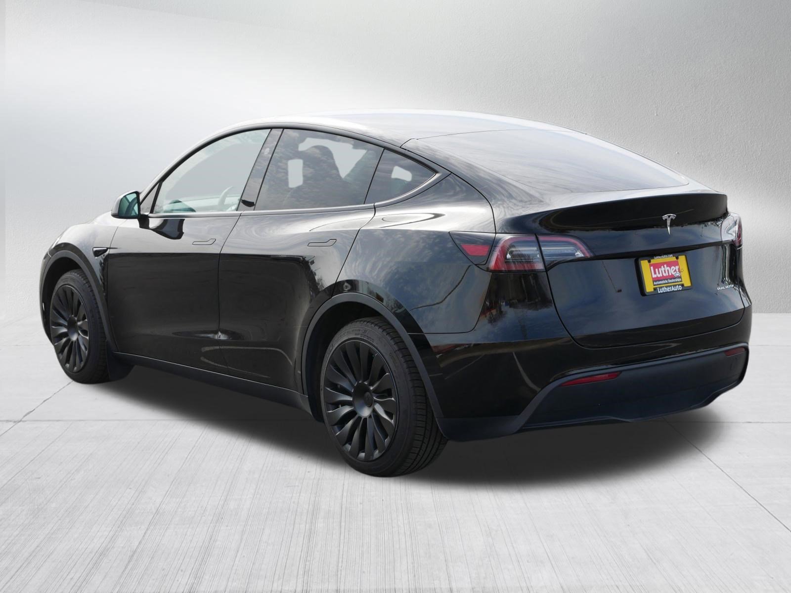 Used 2024 Tesla Model Y Long Range image 5
