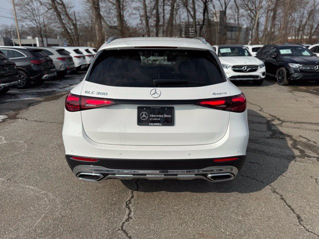 Used 2026 Mercedes-Benz GLC 300 4MATIC image 4