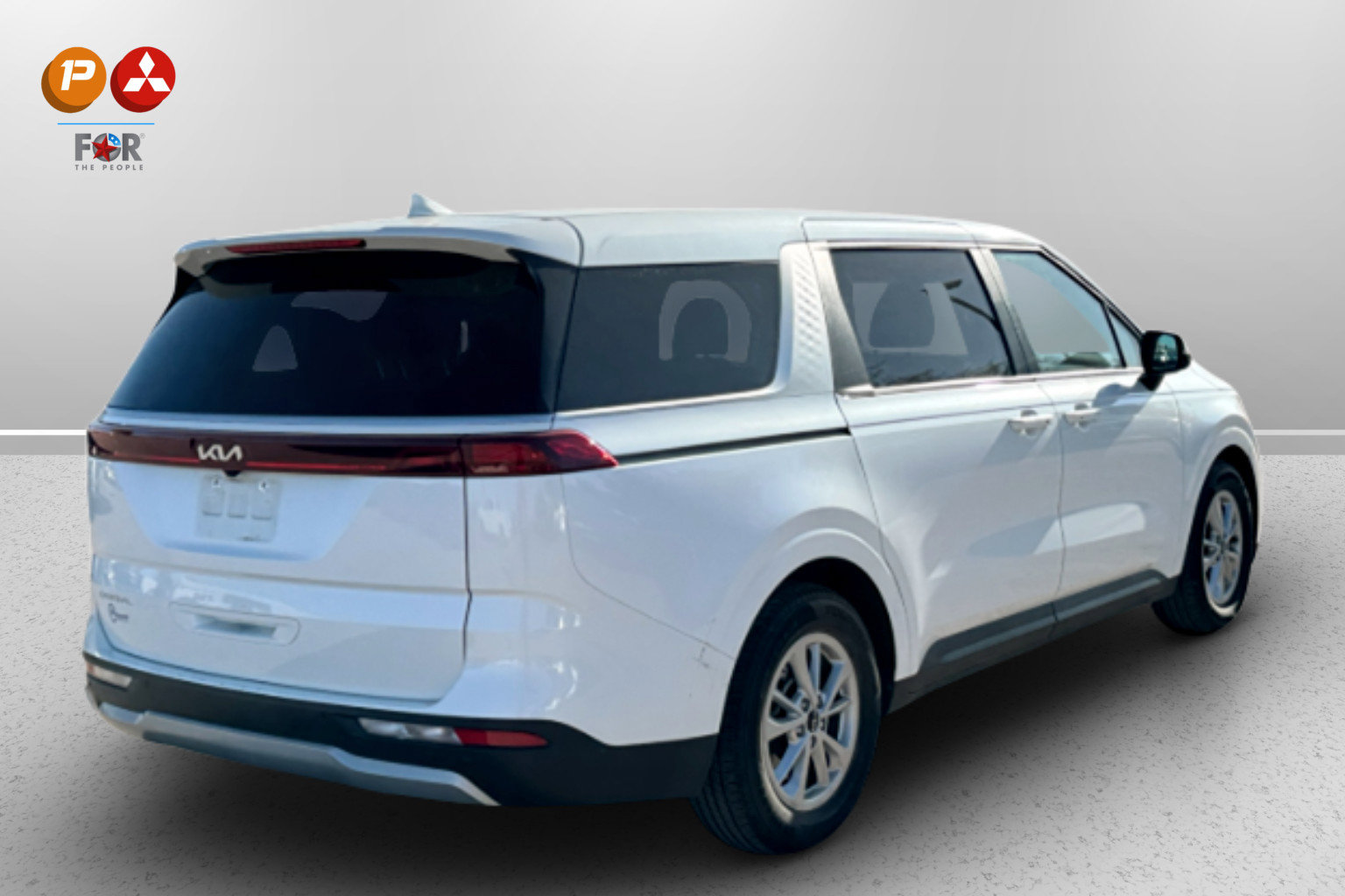 Used 2023 Kia Carnival LX image 5