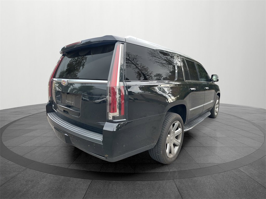 Used 2019 Cadillac Escalade ESV Luxury image 7