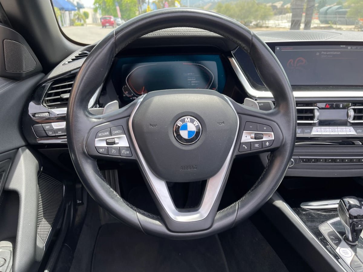 Used 2022 BMW Z4 sDrive30i w/ Driving Assistance Package RWD image 21