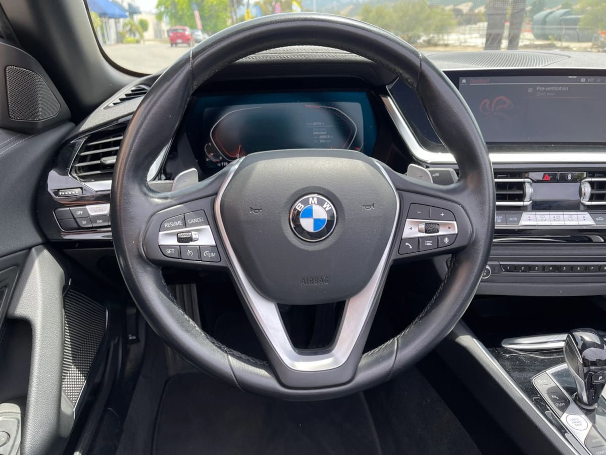 Used 2022 BMW Z4 sDrive30i w/ Driving Assistance Package RWD image 21