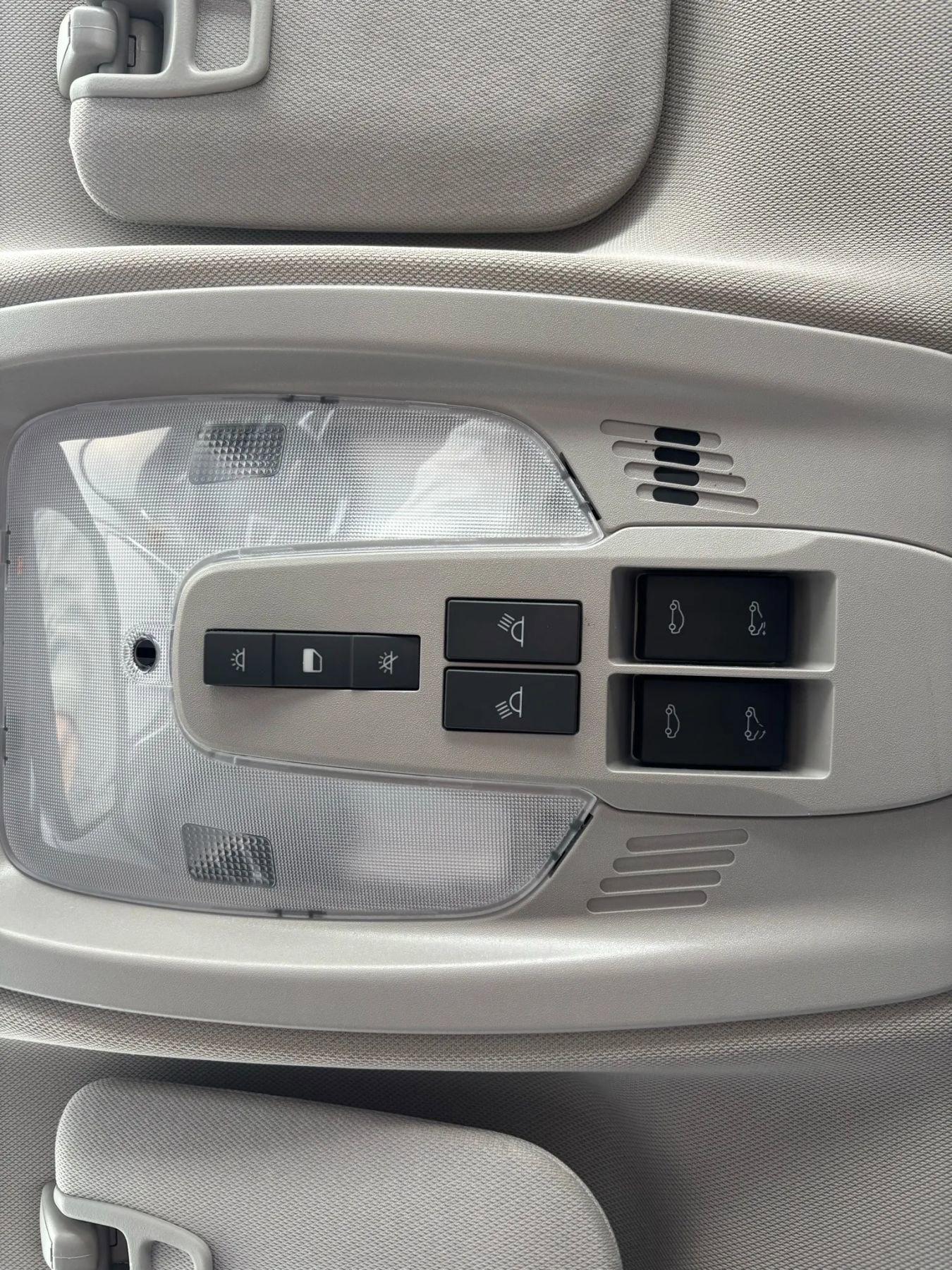 Used 2016 Chevrolet Equinox LT w/ Convenience Package image 25