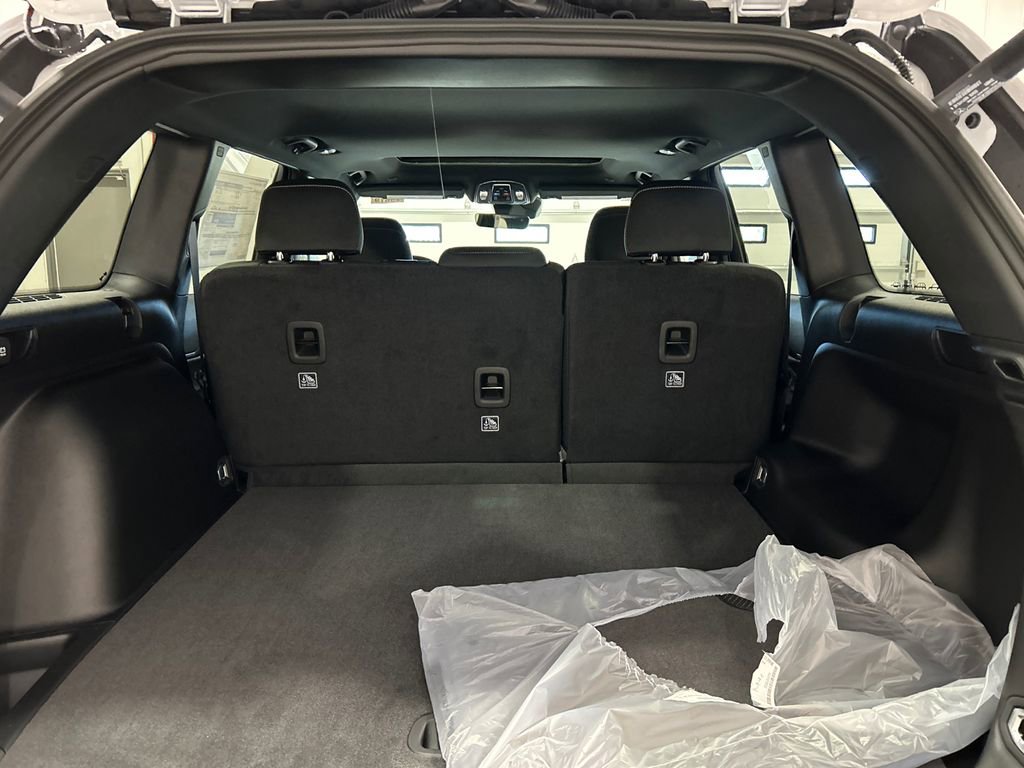 New 2025 Jeep Grand Cherokee Laredo w/ Luxury Tech Group I image 32