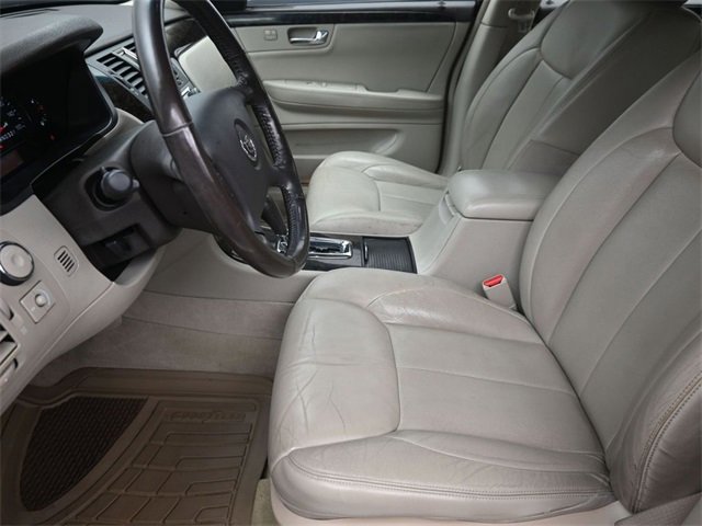 Used 2008 Cadillac DTS w/ Sun And Sound Package image 16