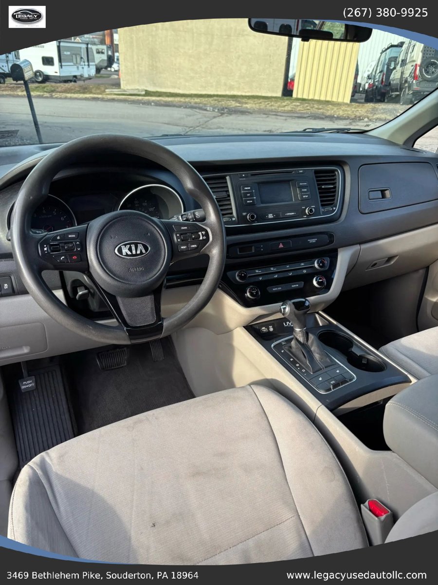 Used 2015 Kia Sedona LX w/ LX Convenience Package image 26