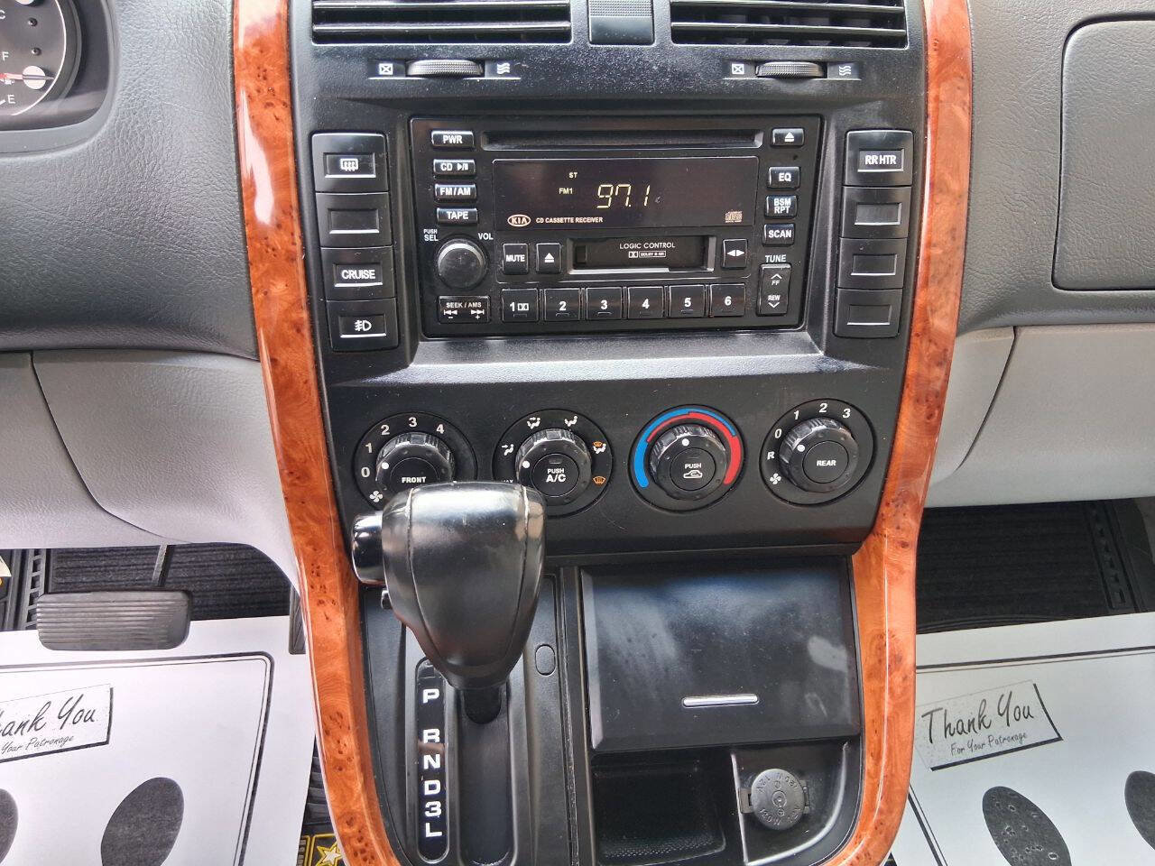 Used 2005 Kia Sedona EX image 15