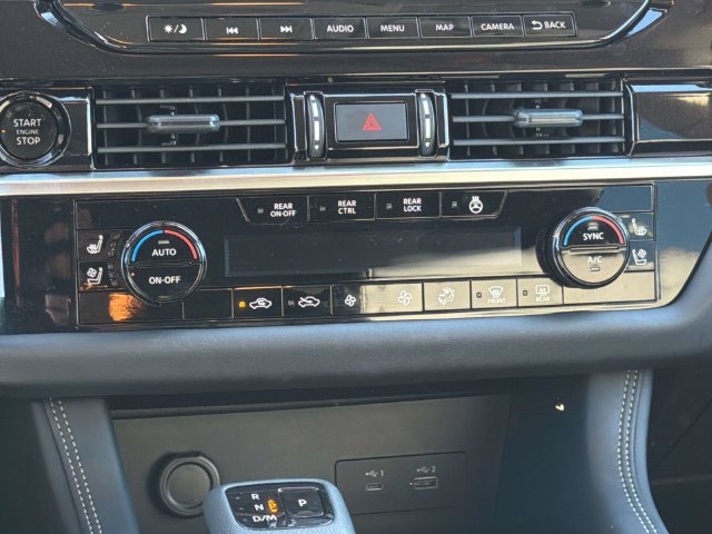 Used 2025 Nissan Pathfinder Platinum w/ Cargo Package FWD image 16