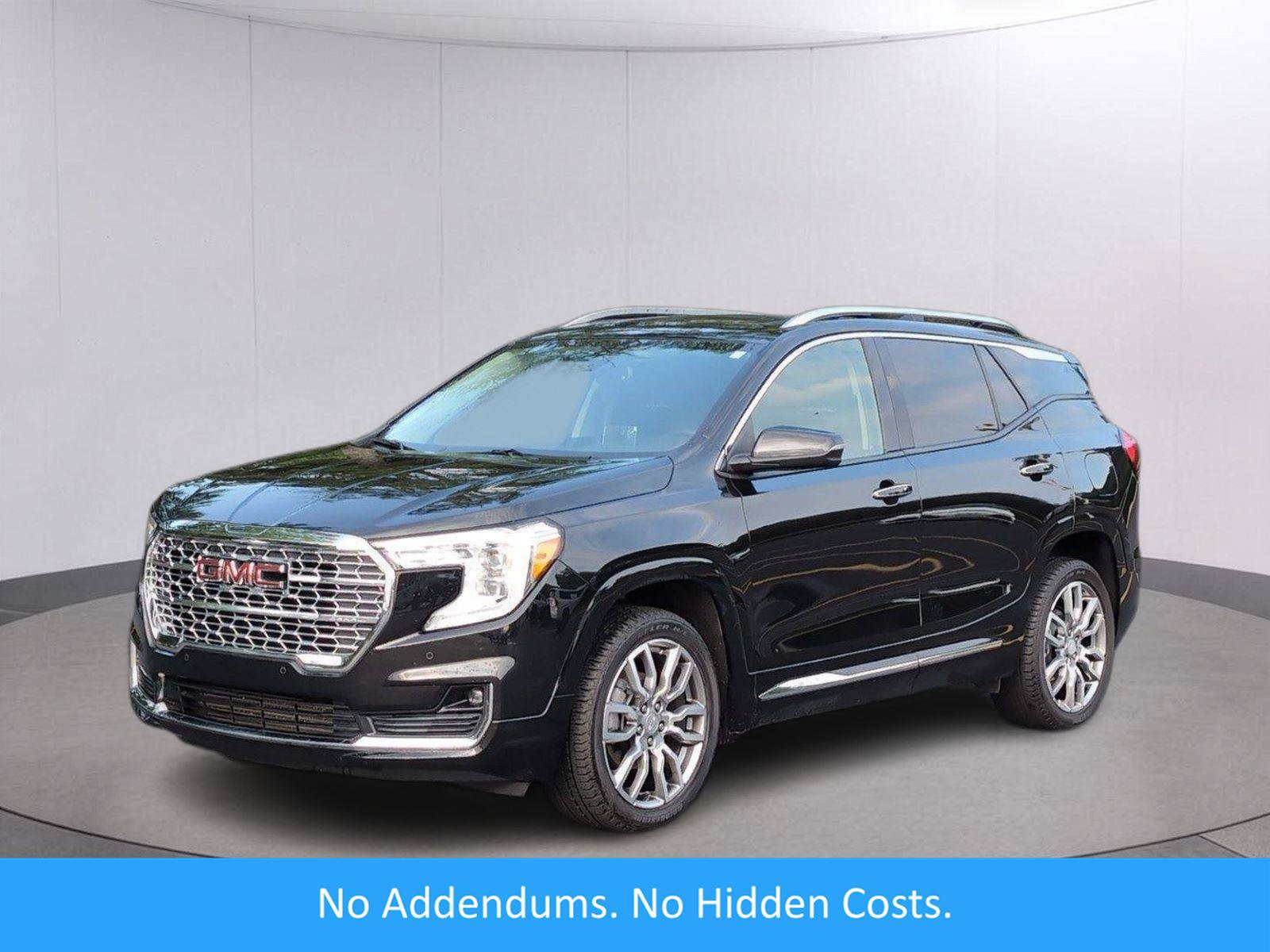 Used 2023 GMC Terrain Denali