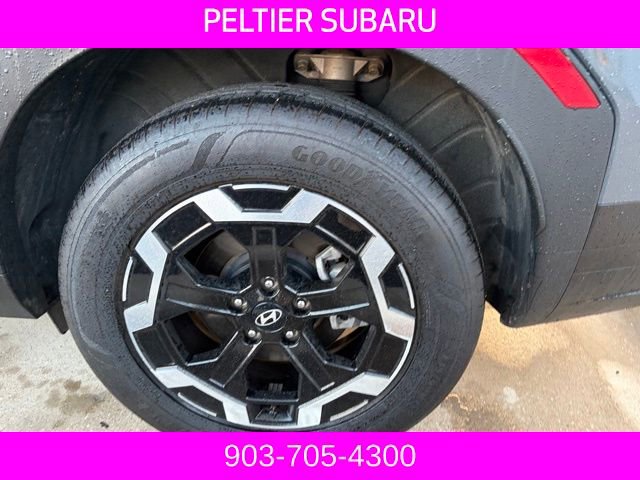 Used 2025 Hyundai Santa Fe SEL FWD image 4