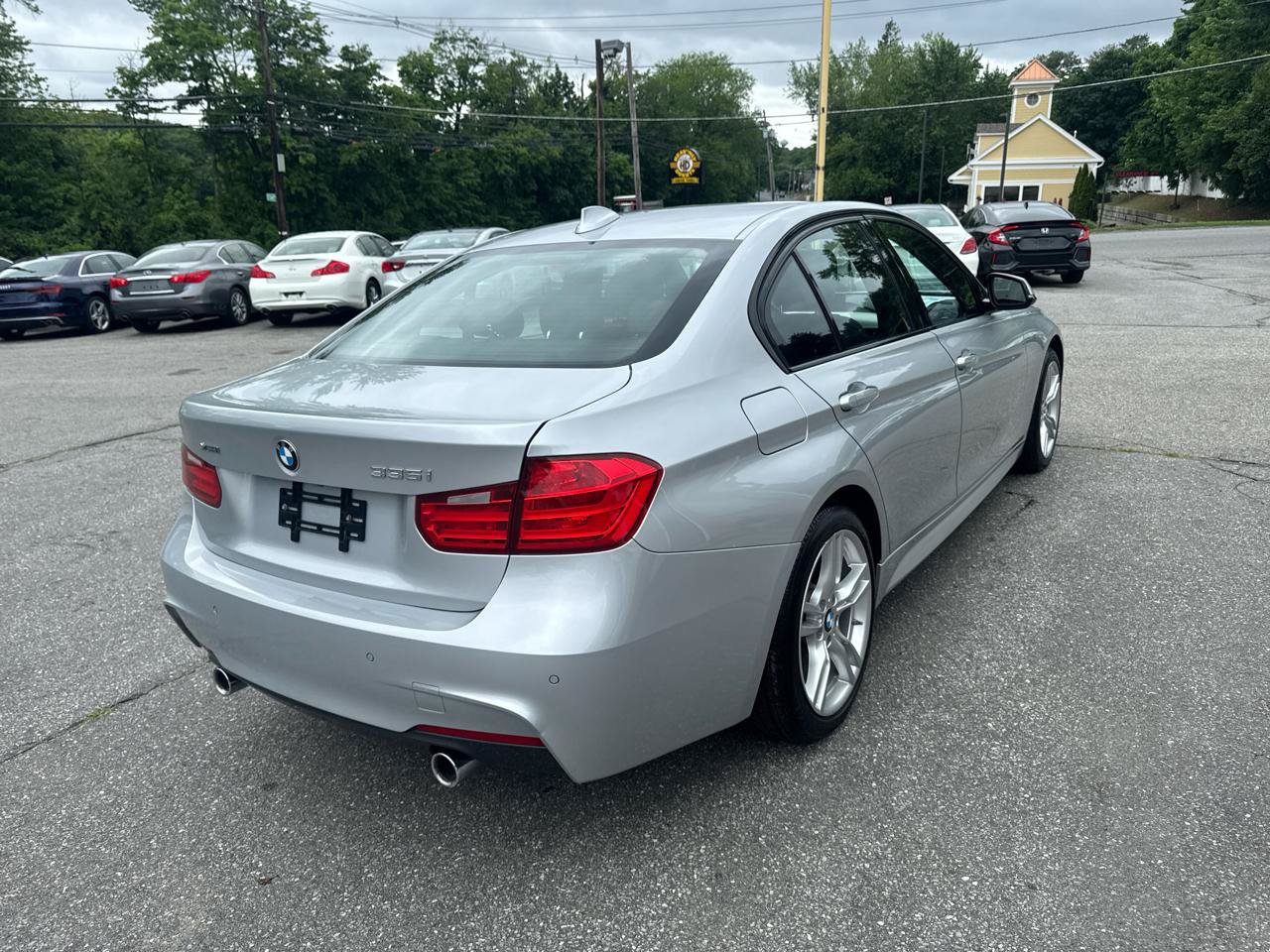 Used 2014 BMW 335i xDrive Sedan AWD/4WD image 9