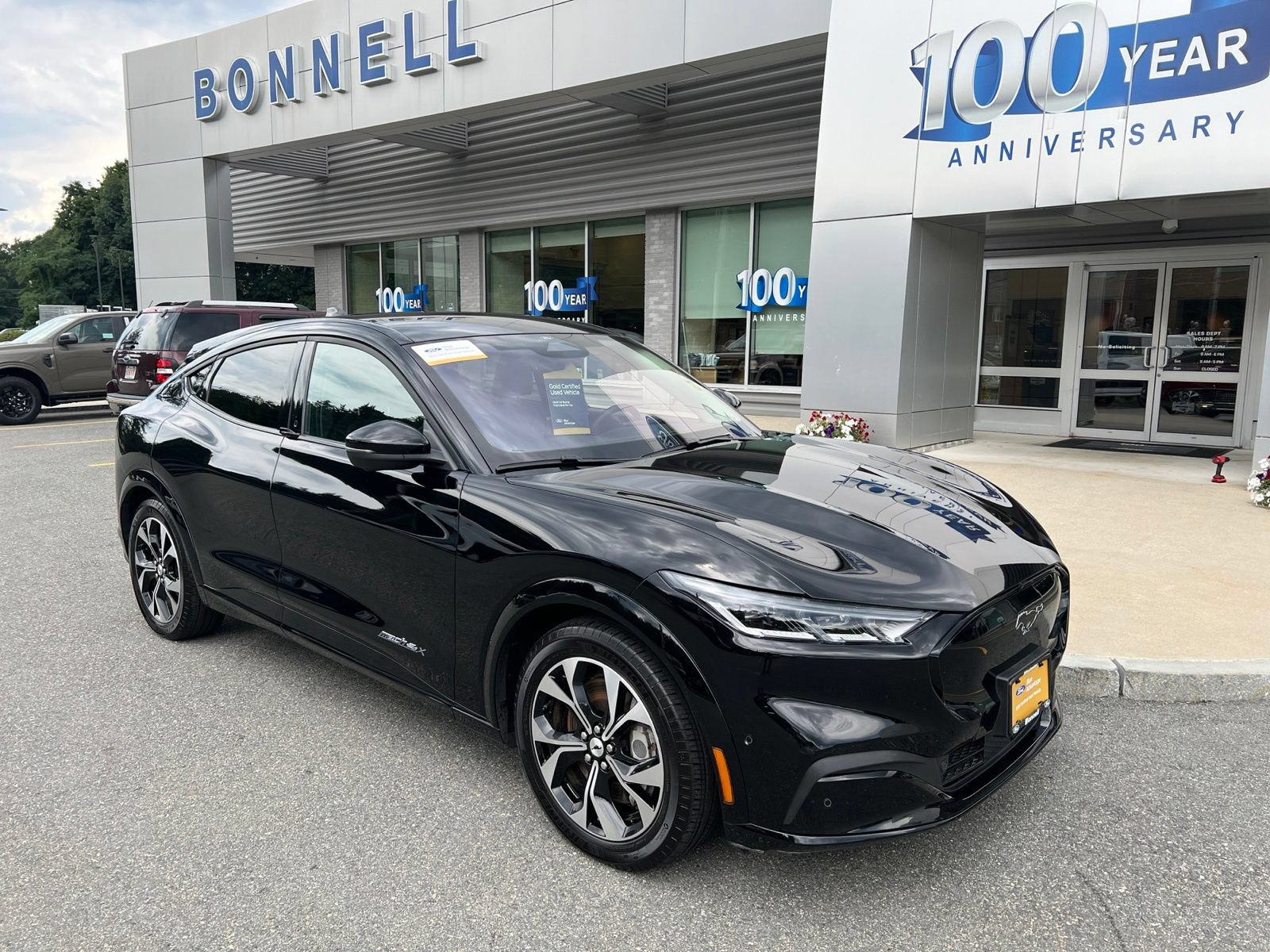 Certified 2023 Ford Mustang Mach-E Premium AWD/4WD image 1