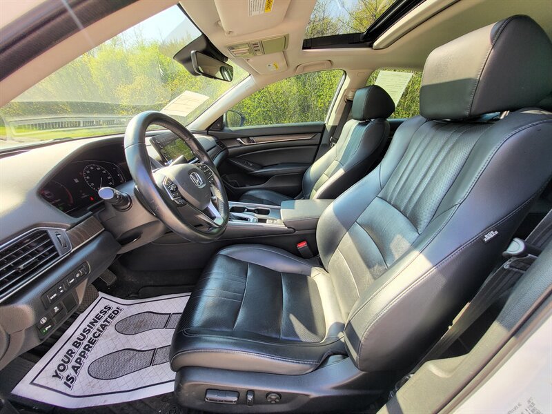 Used 2018 Honda Accord Touring image 19