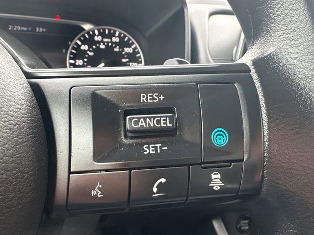 Used 2024 Nissan Rogue SV image 26