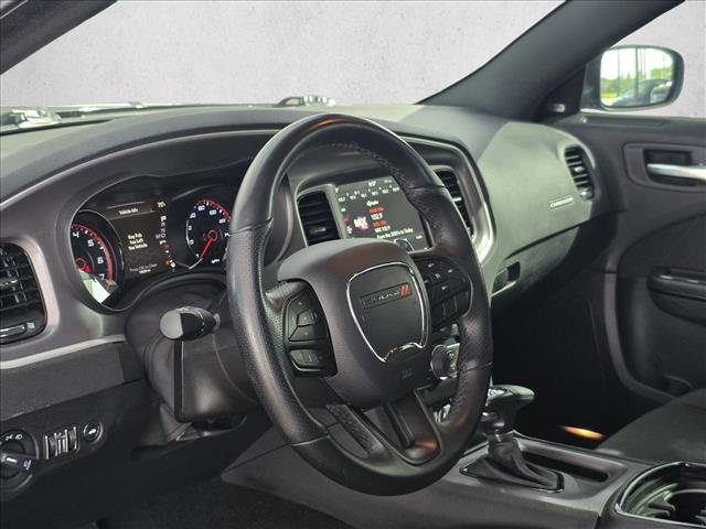 Used 2022 Dodge Charger R/T w/ Blacktop Package image 11