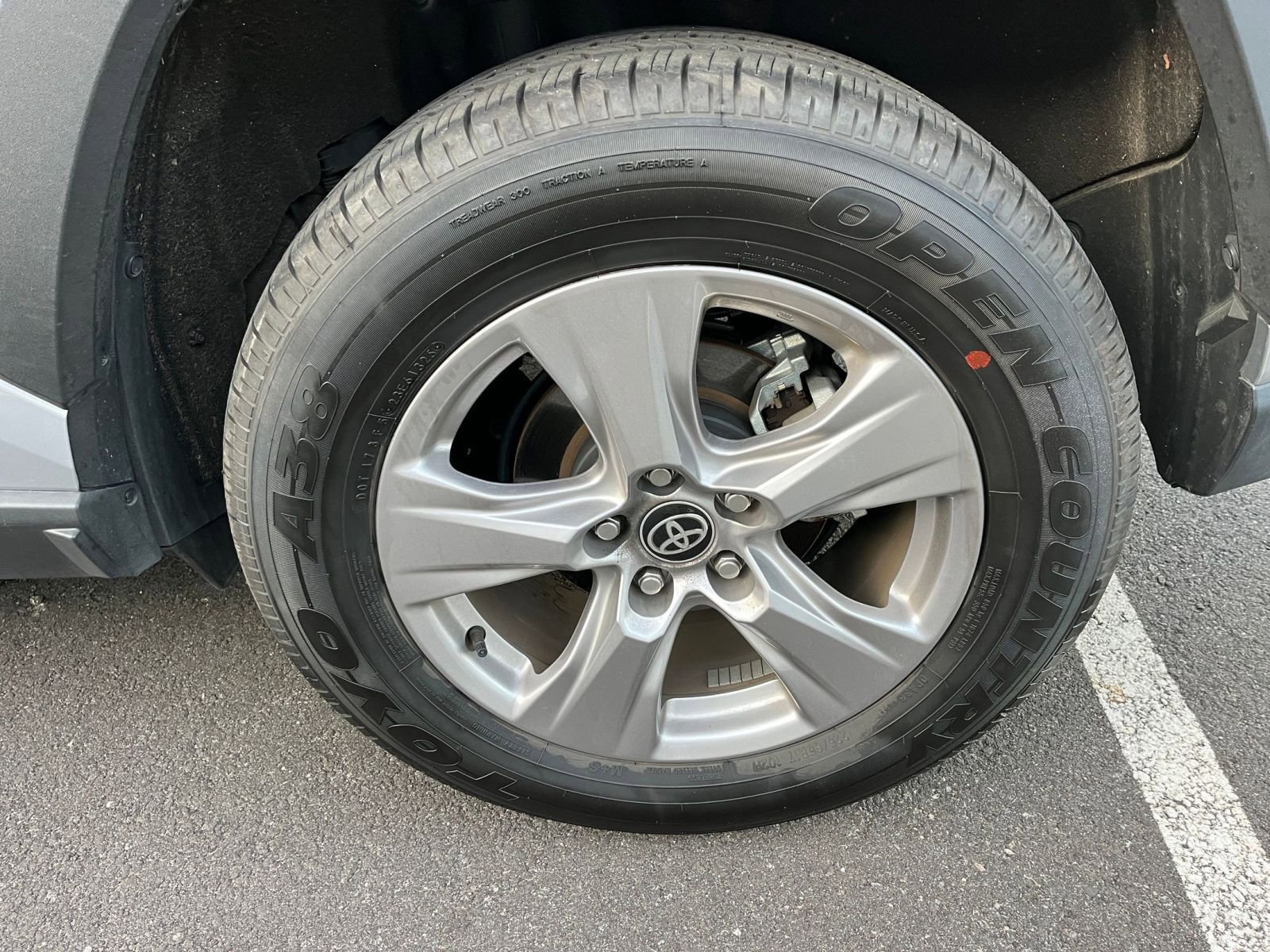 Used 2025 Toyota RAV4 XLE image 30