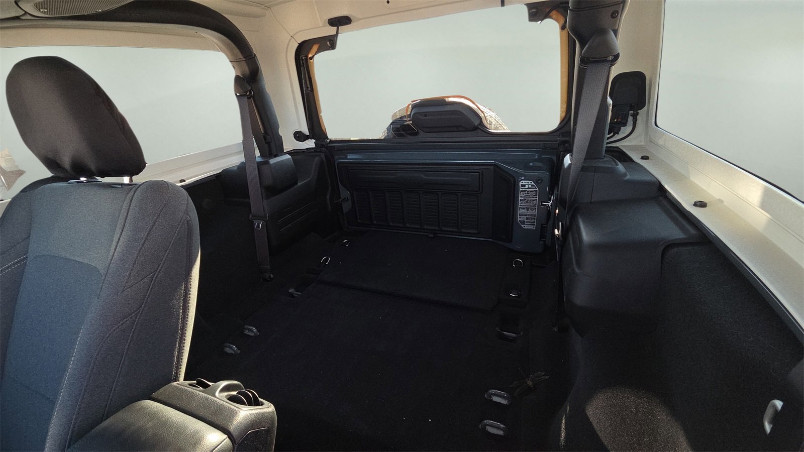 Used 2024 Jeep Wrangler Sport image 15