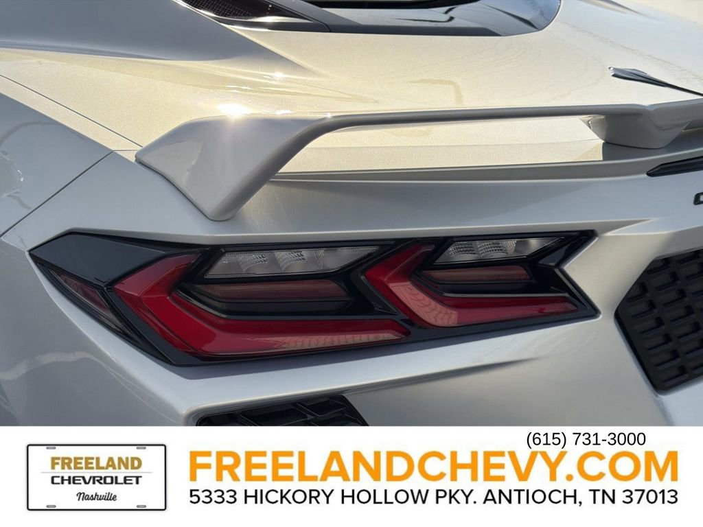 Used 2024 Chevrolet Corvette Stingray Preferred Cpe w/ Z51 Performance Package image 12