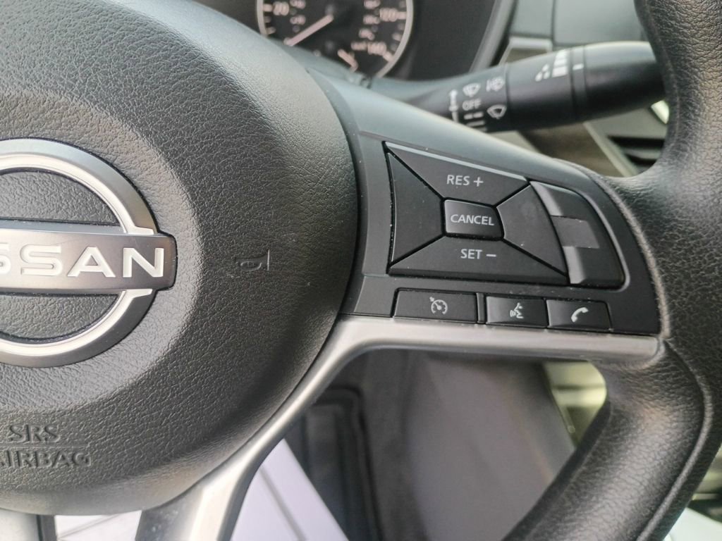 Used 2024 Nissan Altima 2.5 SV image 23