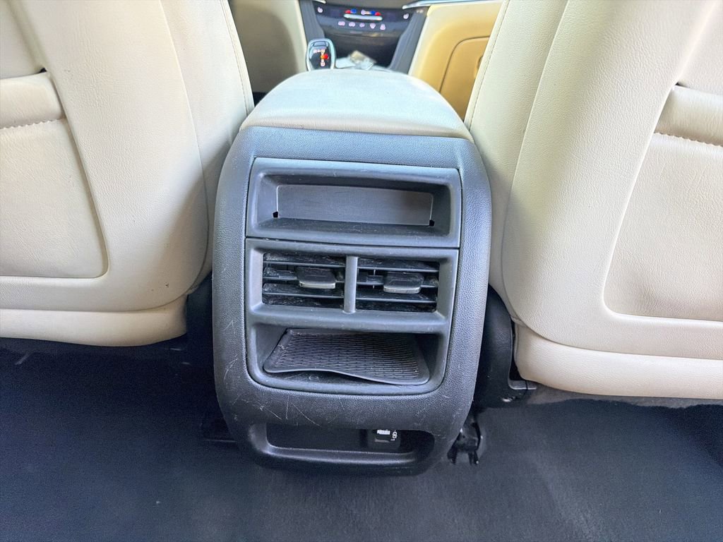 Used 2019 Cadillac XT5 Luxury FWD image 21