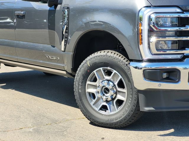 New 2026 Ford F250 4x4 Crew Cab Super Duty image 2