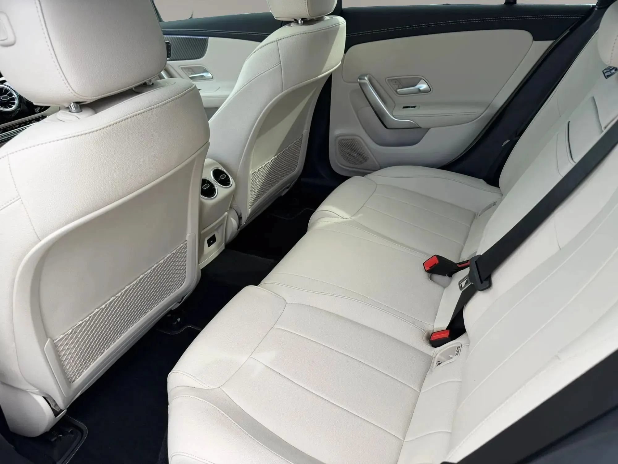 Used 2024 Mercedes-Benz CLA 250 4MATIC image 14