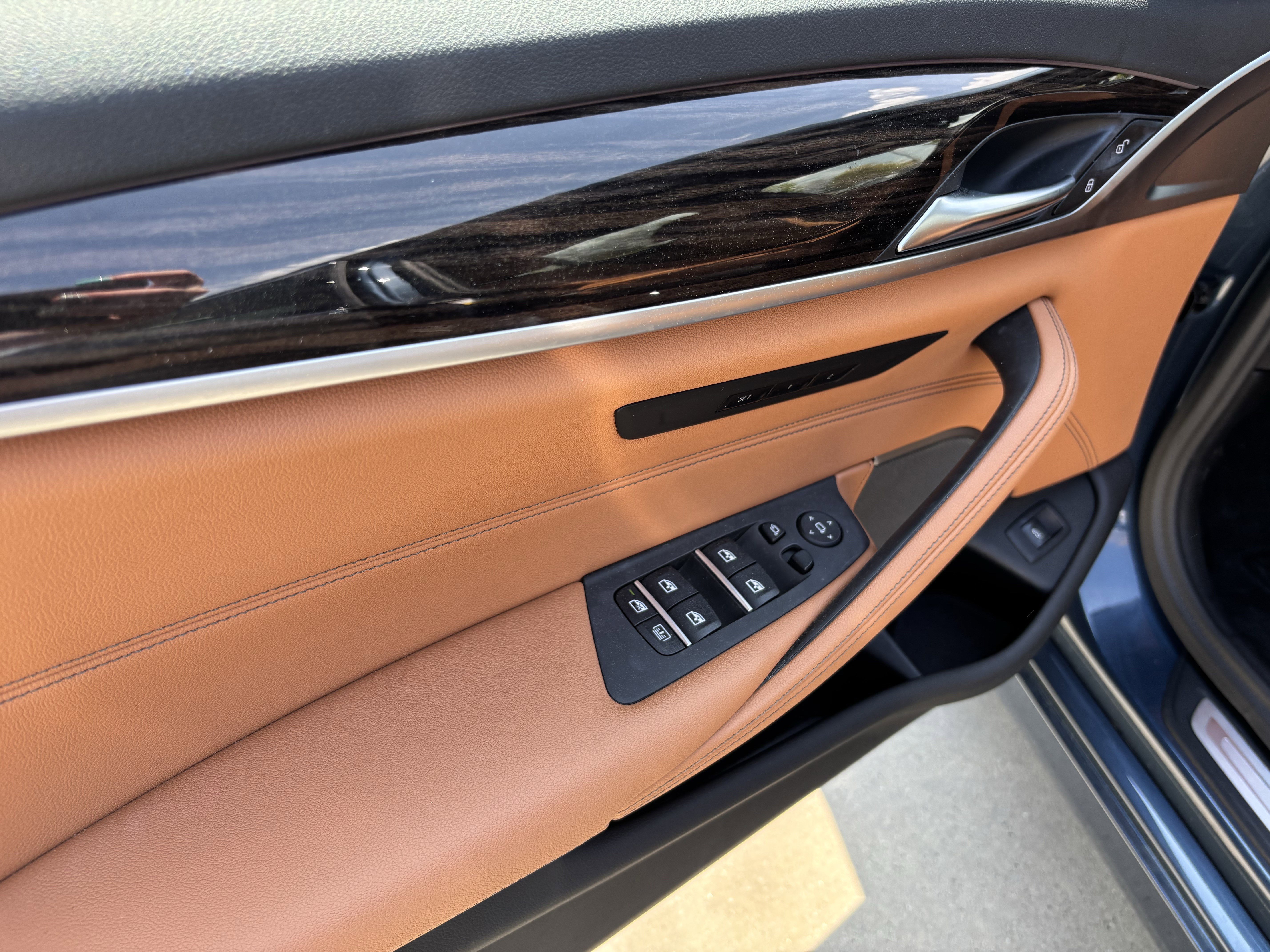 Certified 2023 BMW 530i w/ Executive Package image 14