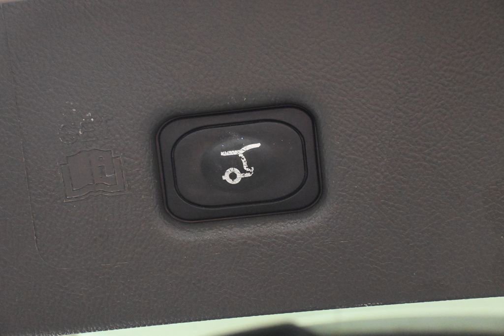 Used 2023 Lincoln Nautilus Reserve image 35