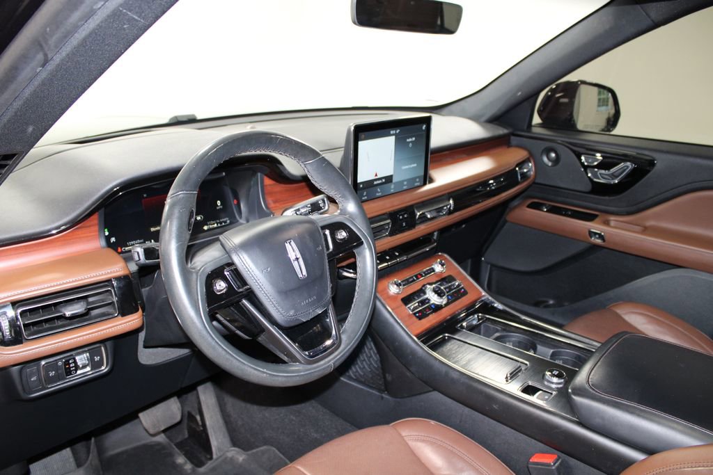Used 2022 Lincoln Aviator Reserve w/ Equipment Group 201A image 24