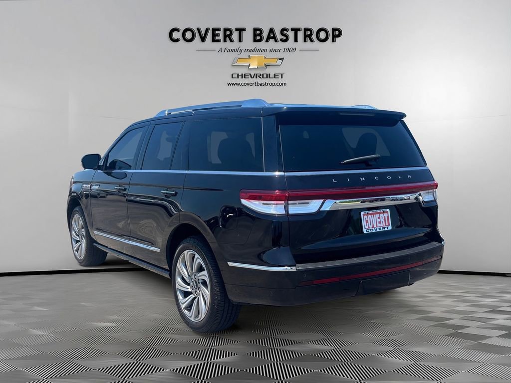 Used 2023 Lincoln Navigator Reserve AWD/4WD image 5