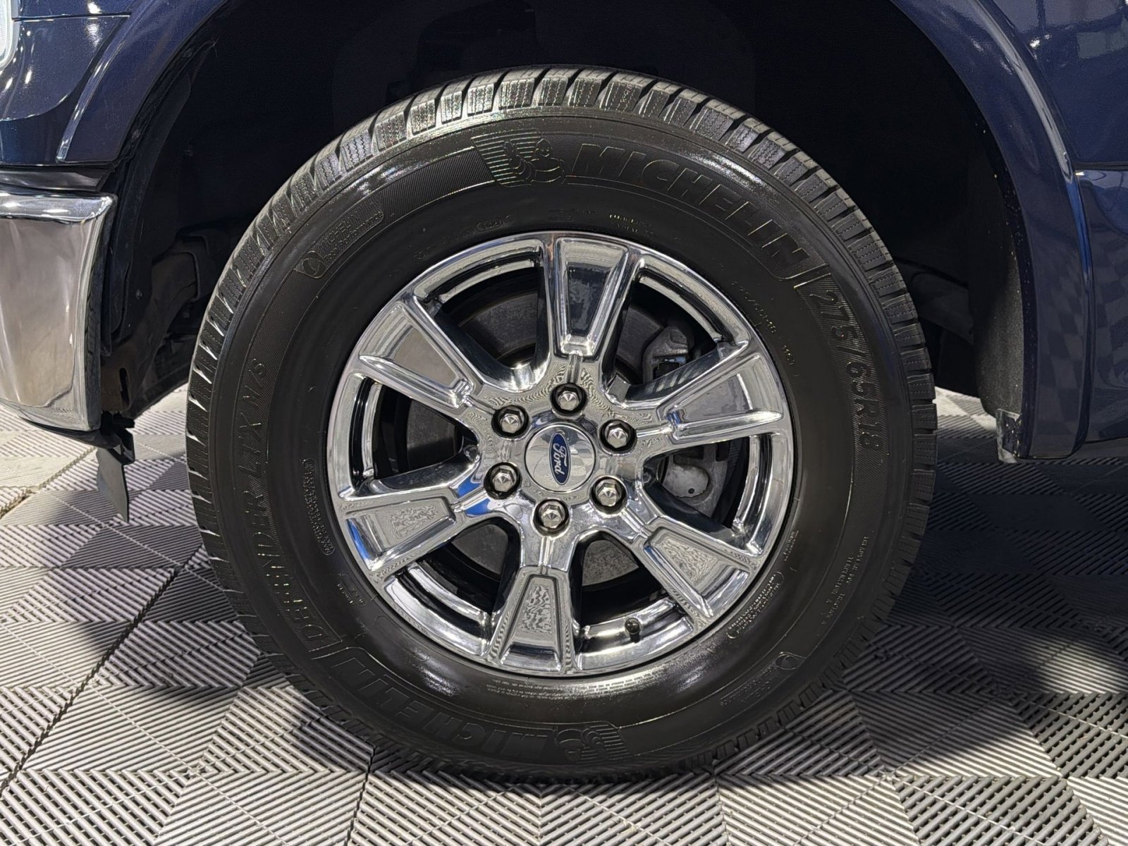 Used 2015 Ford F150 Lariat w/ Equipment Group 502A Luxury AWD/4WD image 17