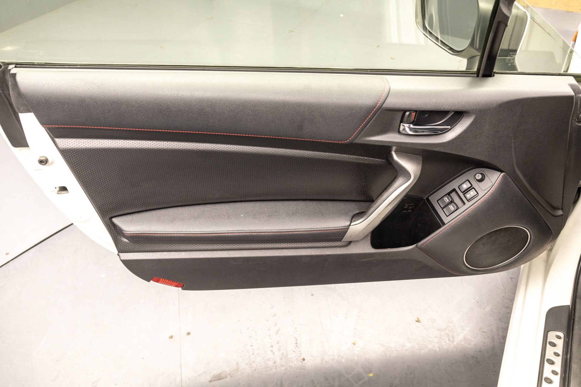 Used 2015 Scion FR-S RWD image 24