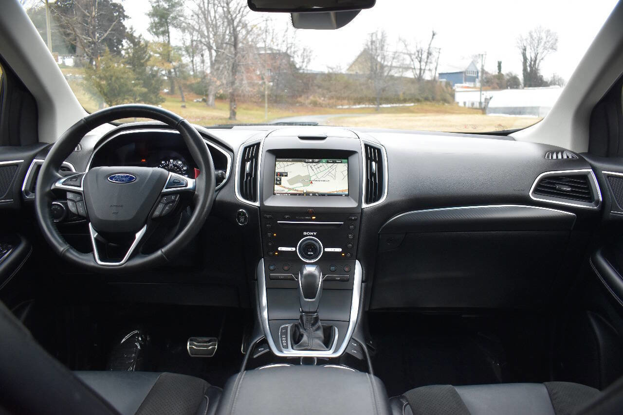 Used 2015 Ford Edge Sport w/ Equipment Group 401A AWD/4WD image 17