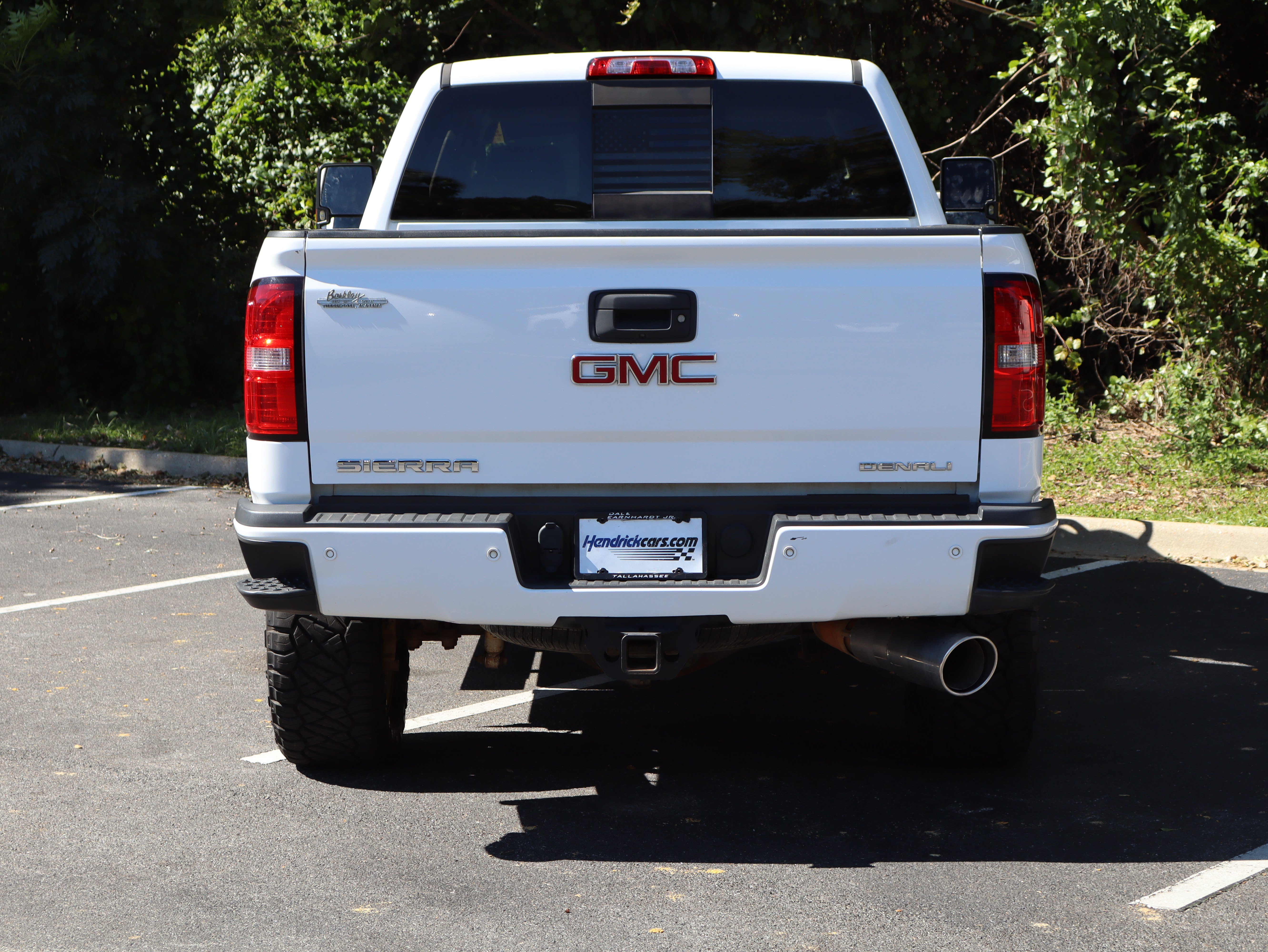 Used 2019 GMC Sierra 2500 Denali w/ Duramax Plus Package AWD/4WD image 11