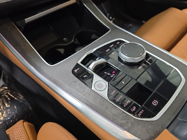 Certified 2024 BMW X5 xDrive40i w/ Premium Package AWD/4WD image 22
