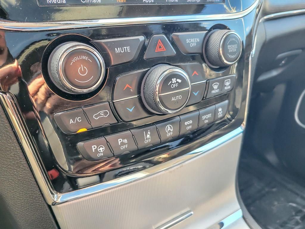 Used 2020 Jeep Grand Cherokee Summit image 18