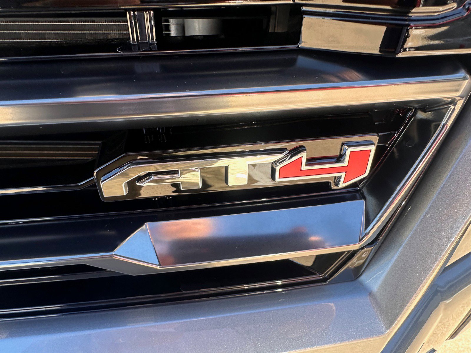 New 2026 GMC Sierra 2500 AT4 w/ AT4 Preferred Package image 3